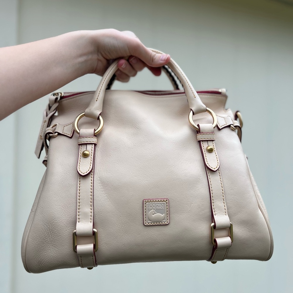 D & B Small Satchel Florentine Leather in the color BONE